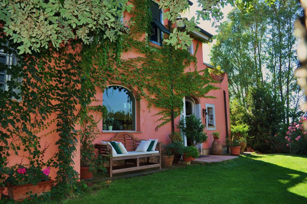 Podere L'Olmaia Marsiliana Exterior photo